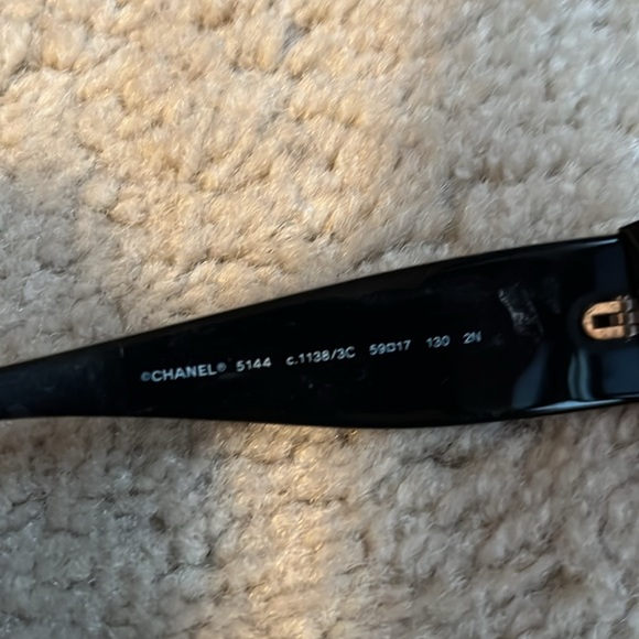 Authentic Chanel Sunglasses with box. - Picture 5 of 8
